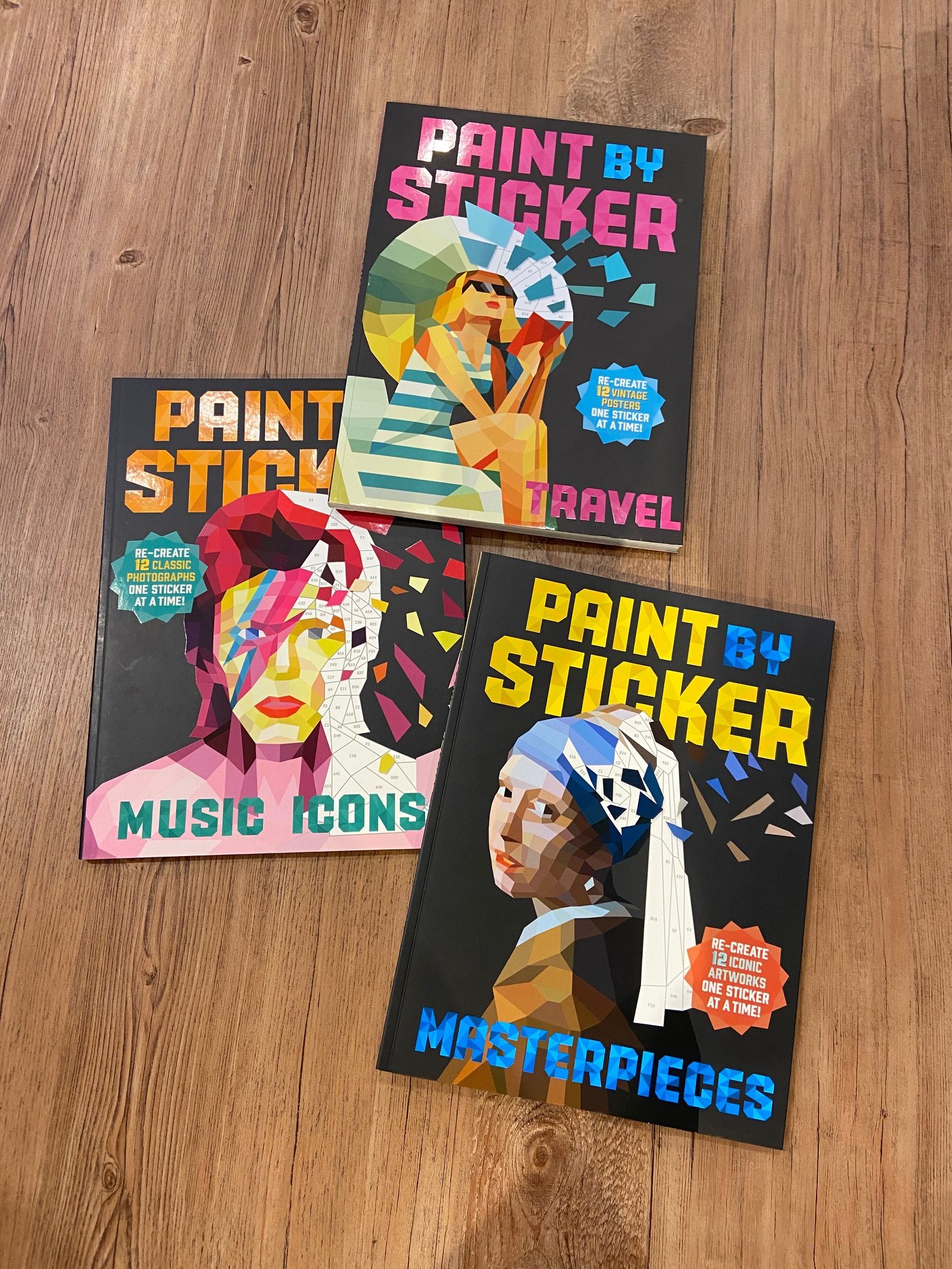 Paint by Sticker: Dogs: Create 12 Stunning Images One Sticker at a Time! [Book]