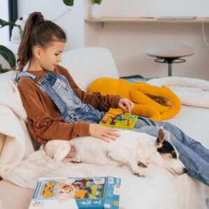 girl playing smart dog game
